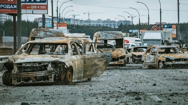 250.000 Fahrzeuge sind in der Ukraine seit Kriegsbeginn zerstört worden. (Bild: Łukasz Solski)