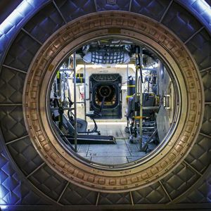 Für den Science-Fiction-Thriller „Stowaway“ setzte die Produktionsfirma zahlreiche Item-Komponenten (Aluminiumprofile, Verbinder, Nutensteine) ein.