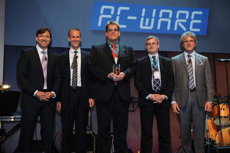 Most Certified Partner wurde PC-Ware. V.l.n.r.: Harald Knapstein und Peter Goldbrunner, Citrix, Jörg Mecke, Regional-Management Delivery Nord, und Robert Wölfer, Consultant IT-Infrastruktur bei PC-Ware, sowie Jens Lübben, Citrix. (Archiv: Vogel Business Media)