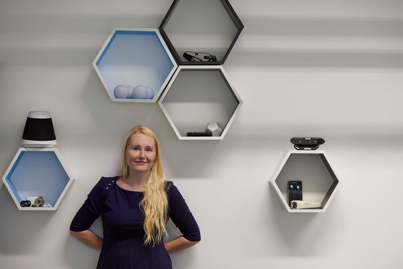 Rebecca Johnson hat Chatbots und Avatare mit Emotionen ausgestattet und wird dafür in der Kategorie Newcomers ausgezeichnet. Mithilfe ihrer Arbeit erkennen die Bots mittlerweile 30 Emotionen und Gefühlsregungen wie glücklich, nicht amüsiert, traurig oder angewidert. (Bild: Siemens)