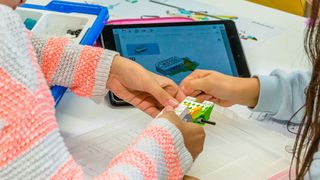 Im "digitalen Klassenzimmer" sollen Kinder spielerisch das Programmieren lernen. (Bild: LEGO Education/Zentrum für Medienbildung der Pädagogischen Hochschule Schwäbisch Gmünd)