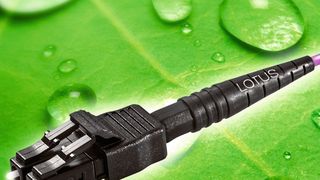 Weltneuheit: Lotuseffekt bei LWL-Kontakten (Rosenberger)