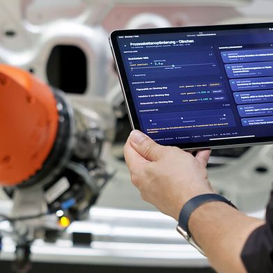 Agentische KI kann anspruchsvolle, komplexe Aufgaben übernehmen und passgenaue Lösungen vorschlagen. (Bild: Fraunhofer IWU)