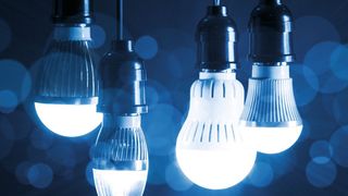 LED-Leuchten steuern: Dank der integrierten Elektronik lassen sich LED-Leuchten etweder kabellos oder kabelgebunden steuern.  (Foto: flydragon - Fotolia)