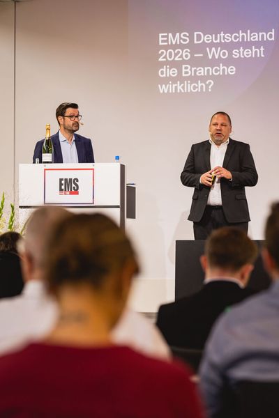 Impressionen vom 24. Würzburger EMS-Tag: Im Mittelpunkt standen aktuelle Branchenthemen, praxisnahe Impulse und insbesondere der persönliche Austausch innerhalb der EMS-Community. (Bild: Stefan Bausewein)