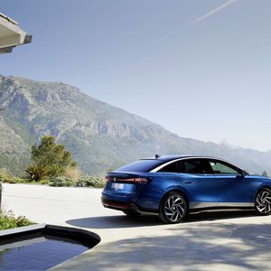 Der ID 7 soll ab 60.000 Euro in der gehobenen Mittelklasse (B-Segment) starten.(Bild:  VW)