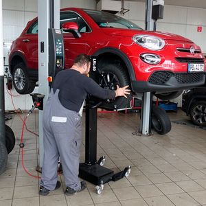 (Rosenow/»kfz-betrieb«)