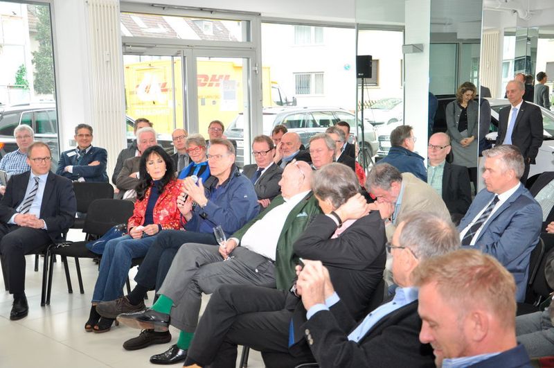Die Gäste nahmen die Statements mit Interesse auf. (Grimm / »kfz-betrieb«)