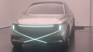 Das marokkanisch-französische Start-up Namx hat das Wasserstoff-Verbrenner-SUV „HUV“ entwickelt, das Hydrogen Utility Vehicle. (Bild: Pininfarina)