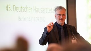 Dr. Markus Beier ist der neue Bundesvorsitzende des Deutschen Hausärzteverbandes (©GEORG JOHANNES LOPATA-AXENTIS.DE)
