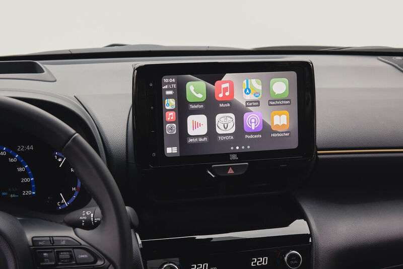 Auf der Höhe der Zeit ist das Infotainmentsystem mit Touchscreen. Hier die Topversion mit großem 9,3-Zoll-Display. (Toyota)