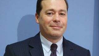 Die Ergebnisse der Studie seien deshalb so bedenklich, weil die jüngste Ausbildungsstatistik der Arbeitsagentur gezeigt habe, dass auch in diesem Jahr die Zahl der unbesetzten Lehrstellen angestiegen sei, während es gleichzeitig noch viele unversorgte Bewerber gebe. so Dr. Mark Speich, Geschäftsführer der Vodafone Stiftung. (Bild: Vodafone Stiftung)