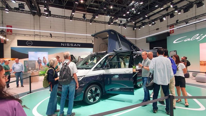 Vom Campervan über Wohnwagen bis zum Luxus-Wohnmobil: Auf dem Düsseldorfer Caravan-Salon 2024 war für jeden etwas dabei. Ein Highlight auf der diesjährigen Messe: Die Weltpremiere der neuen Vanlife-Marke California von Volkswagen Nutzfahrzeuge. (Bild: Mauritz – VCG)