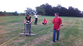 Knochenjob: Die ehrenamtliche Archäologie in Bayern erhält Hilfestellung in Form einer App. (Bild: © Foto_BLfD)