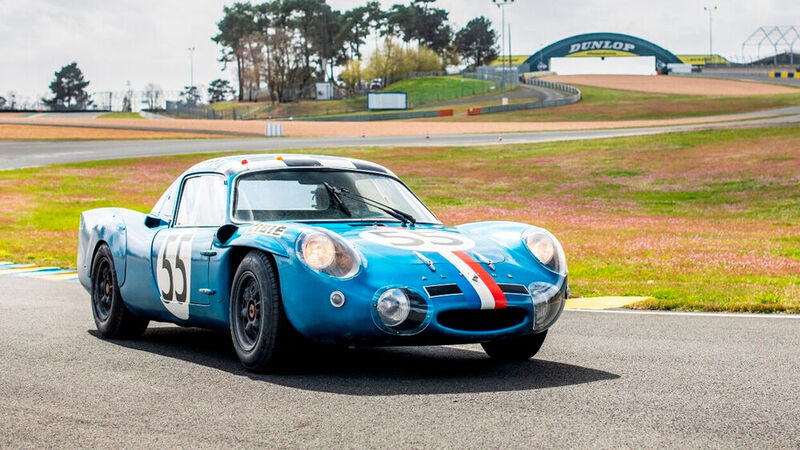 Am 9. Juni, am Vortag der 24 Stunden von Le Mans des Jahres 2023, versteigert das Auktionshaus RM Sotheby’s 22 Fahrzeuge, die an dem legendären Rennen teilgenommen haben. Darunter ist diese Alpine A 210 (Schätzwert: 1,2 bis 1,5 Millionen Euro) aus dem Jahr 1967.