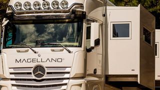 Der Magellano ist ein von einem Software-Unternehmer entworfener Schwerlast-Camper mit Luxusausstattung. (Magellano)
