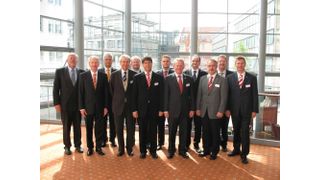Der neue Vorstand der Deutschen Bauchemie (v.l.): Dr. Alfred Kern (Vorsitzender), Johann Köster, Norbert Schröter (Haupt-geschäftsführer), Dr. Claus-Michael Müller, Joachim Straub, Dr. Jochen Billecke, Peter Summo, Franz-Josef Schewe, Rolf Wöhrle, Jan-Peter Sander, Dr. Erhard Jacobi und Steffen Rüdiger; (Foto: Deutsche Bauchemie)