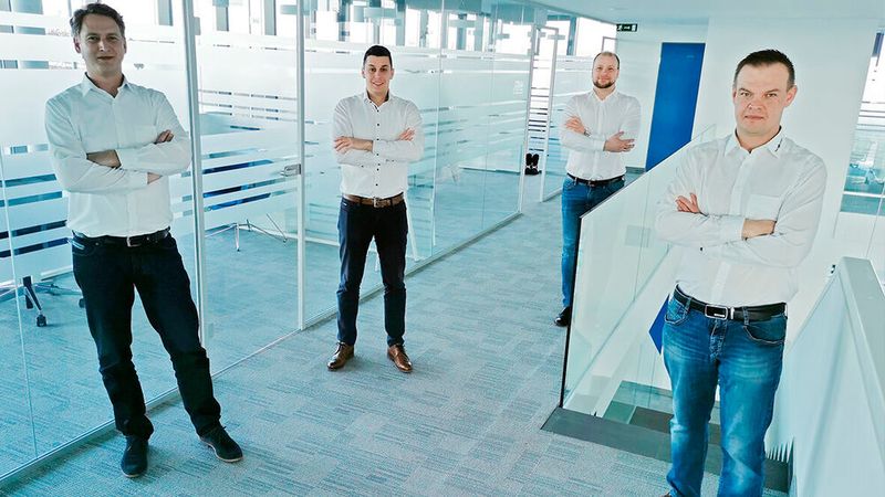 Das Team der ungarischen Real-Garant-Niederlassung: (v. l.) Ádám Pataki, Sándor Nagy, Tamás Tarcsafalvi und Ádám Sebestyén.(Bild:  Real Garant)