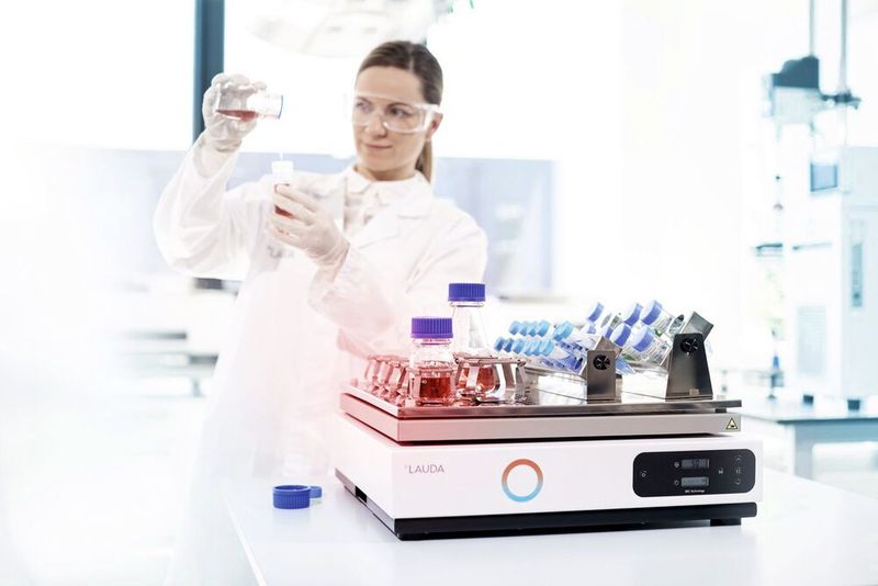 Abb.2: Lauda-Varioshake-Schüttelapparate sind mit unterschiedlichen Schüttelbewegungen ausgestattet, um den individuellen Anforderungen in Laboren gerecht zu werden. (Bild: Lauda)