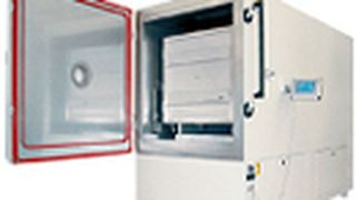 16_Emissionsprüfschränke.jpg ()