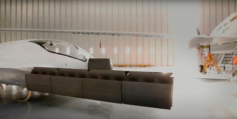 Beim Start sind die Klappen nach unten gerichtet, was einen vertikalen Auftrieb erzeugt.  (Bild: Lilium)