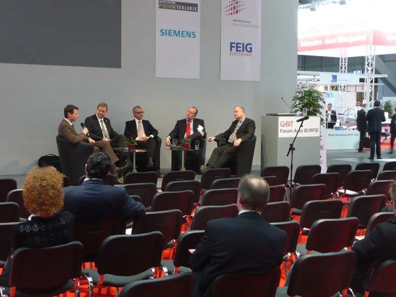Ein verwaistes Forum. Hoffentlich hatten Moderator und Gäste am nächsten Tag mehr Publikum. So macht das keinen Spass. (Archiv: Vogel Business Media)