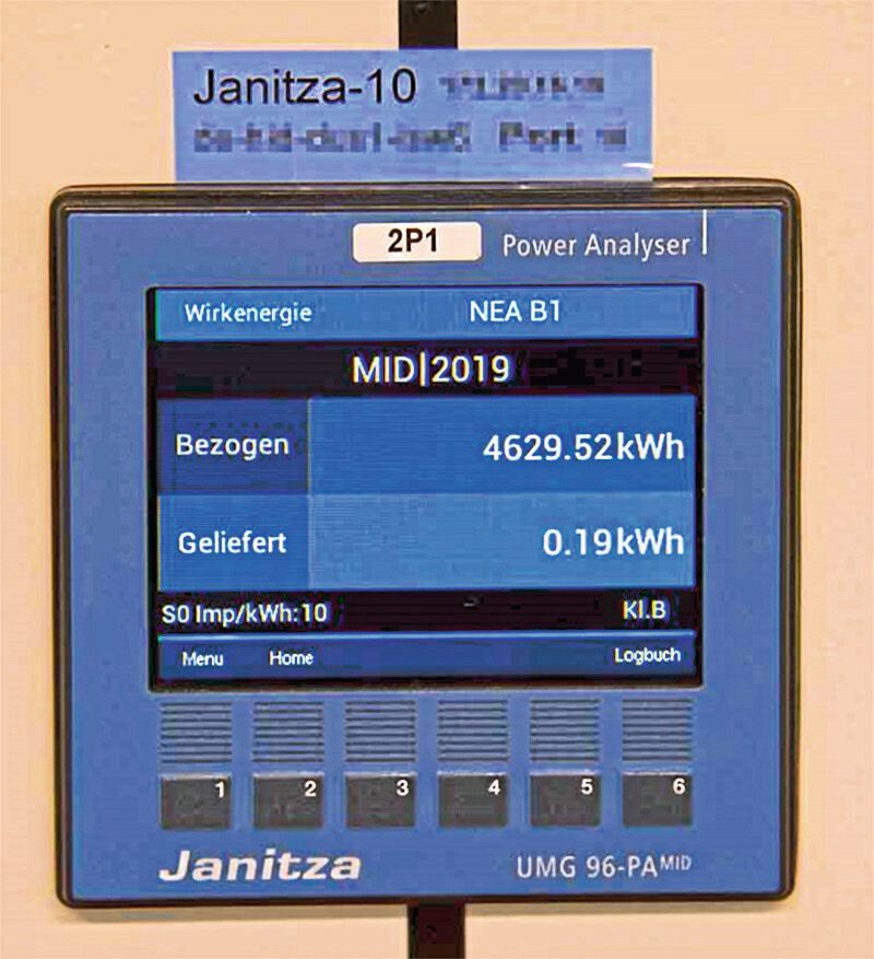 Mit einem Messgeräte „UMG 96-PA-MID+“ lässt sich MID-konform nachweisen, wie viel Energie durch die Dieselgeneratoren ins Netz eingespeist wurde.