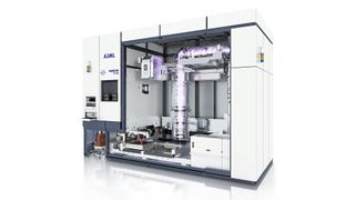 Der im vergangenen Jahr vorgestellte TWINSCAN XT:260 von ASML ist ein i-line-Scanner mit einem Durchsatz von 270 Wafern pro Stunde. Mit einem Fokus auf die erhöhten Ansprüchen von KI-Chips möchte ASML mit Packaging- und Bonding-Technologien künftig seinen Fokus von reinen Frontend-Werkzeugen für Chipfertigung in den nächsten zehn bis fünfzehn Jahrn wegverlagern. (Bild: ASML)