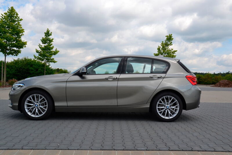 Die Markteinführung des neuen Einsers war zwar bereits Ende März 2015. Aber was spricht dagegen, einen fünftürigen BMW 118i im Sommer 2016 zu testen. (Michel / »kfz-betrieb«)