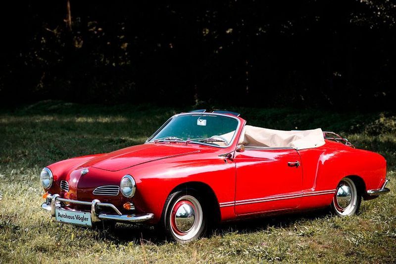 Mittlerweile lassen die Vöglers auch andere beliebte luftgekühlte VW-Klassilker wie den Karmann Ghia Typ 14 im neuen alten Glanz erblühen. (Autohaus Vögler)