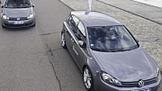 Je weiter, desto besser: Der Ausrolltest demonstriert den Rollwiderstand. (Archiv: Vogel Business Media)