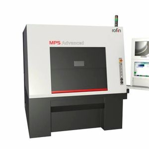 Das Lasersystem Smart-Cleave verwendet ultrakurze Laserpulse mit optimierten Eigenschaften.