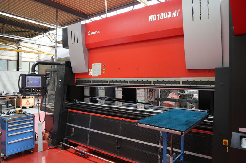 Visite de l'entreprise de tôlerie Artol Fuchs à Granges-Paccot près de Fribourg. Elle est principalement équipée de machines du fabricant Amada. (Image: MSM)