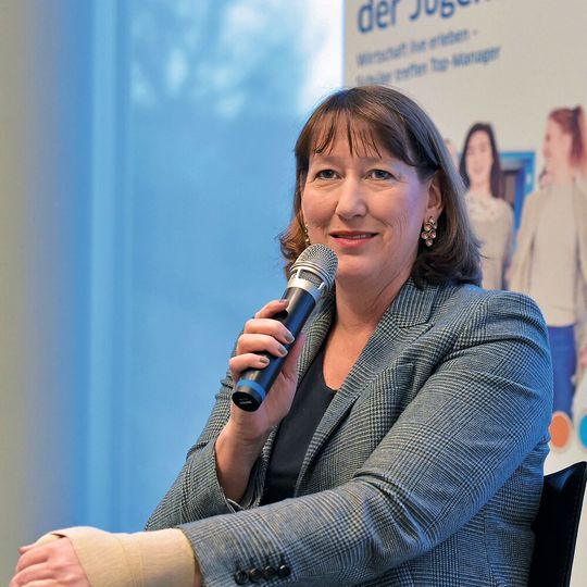 Hildegard Müller ist neue stellvertretende Vorsitzende des DAT-Verwaltungsrates.(Bild:  Andre Laaks, RWE)