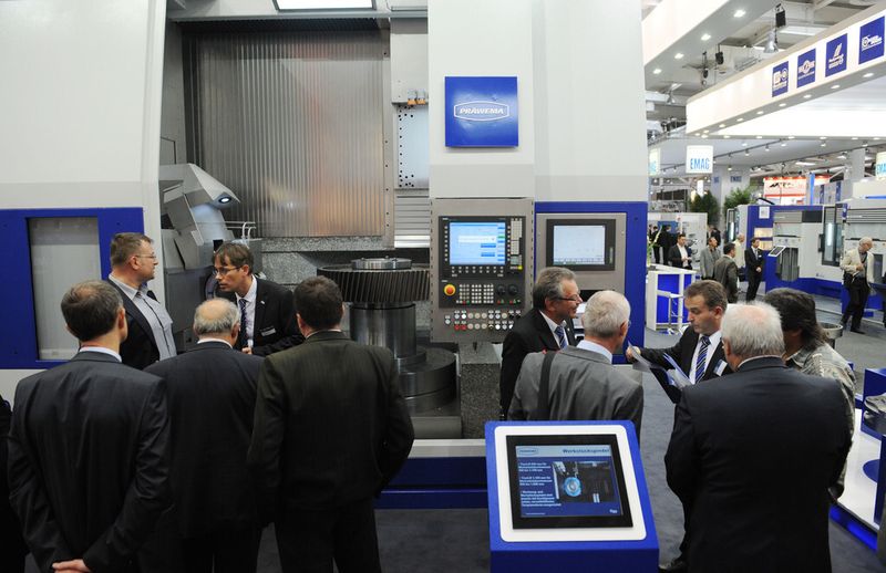 Effiiziente Produktionslösungen werden auf der EMO Hannover 2013 unter dem Leitmotiv „Intelligence in Production“ vom 16. bis 21. September präsentiert. (Bild: EMO Hannover)