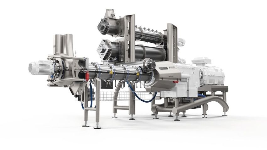 Die Anlage ist auf kurze und effiziente Reinigungsprozesse ausgelegt. Der höhergelegte Unterbau schafft mehr Bodenfreiheit. Die Hydraulikbox wurde vom Unterbau an die Seite des Extruders integriert. Das erlaubt einen direkten Zugang mit den Reinigungsgeräten. (Bild: Bühler)