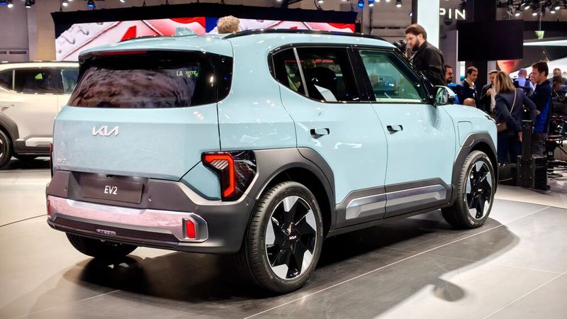 Mit dem EV2 greifen die Koreaner im B-SUV-Segment an. (Bild: Wehner - VCG)