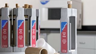 Mit den neuen EasyPrep Behältern werden im MARS auch schwierige Proben sicher und zuverlässig aufgeschlossen.  (Bild: CEM)