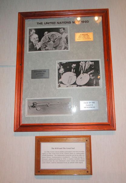 Bild 3: Dokumentation im National Cryptologic Museum der NSA. (Bild: Wikimedia Commons / CIA Declassified Materials)