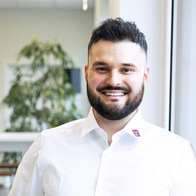 Joshua Kübler verstärkt das Vertriebsteam bei vapic. (Bild: Dennis Daletzki, www.ddaletzki.de)