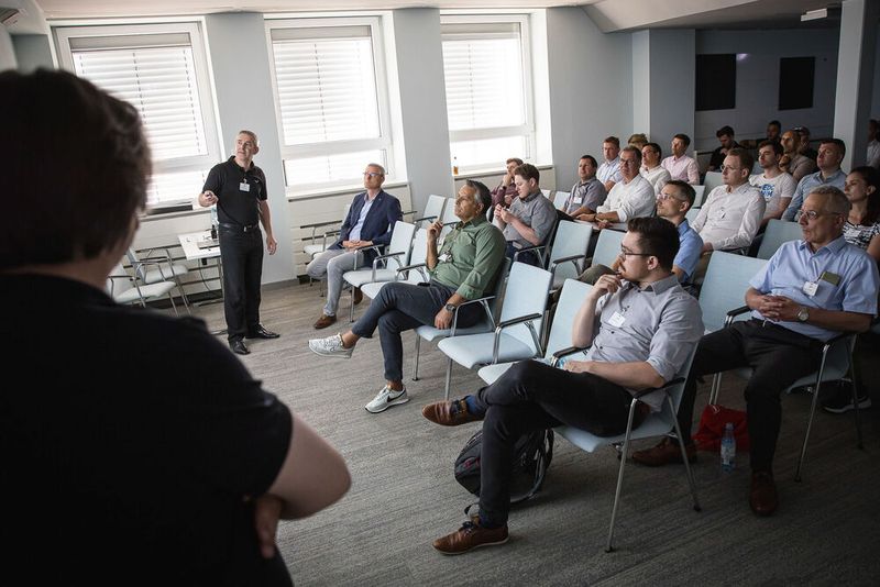 Steckverbinderkongress 2023 Tag 2: Kongress mit Trendthemen von PCF über DC-Steckverbinder, Hybridsteckverbinder, Qualifizierung, Single Pair Ethernet, Hands-on Workshops bis zu 3D-Druck und Konfektionierung. (Bild: Stefan Bausewein)