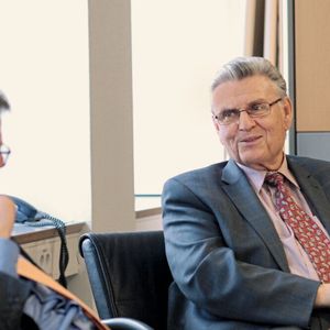 Heute gibt es viel mehr Formate, Techniken, Tools und Adressaten und die unternehmenseigene Kommunikation spielt heute eine viel grös­sere Rolle. Doch auch hier geht es mehr denn je um wirkungsvolle effiziente Kommunikation. Dr. Kurt Eckernkamp (Verleger), Vogel Communications Group GmbH & Co KG.