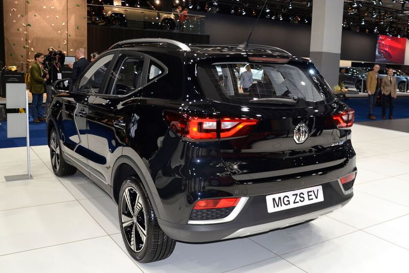 Das neue E-Auto soll mit einem 44,5 kWh-Akkupack rund 260 Kilometer schaffen, ehe es wieder an die Ladesäule muss. (Julia Mauritz/»kfz-betrieb«)