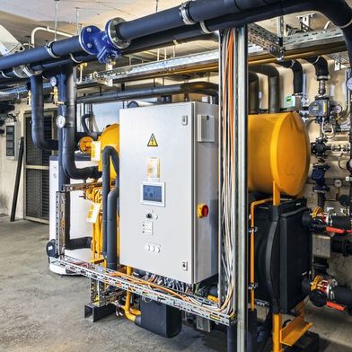 Die Absorptionskälteanlage Biene eingebaut bei Zecher  (Bild: W. Baelz & Sohn )