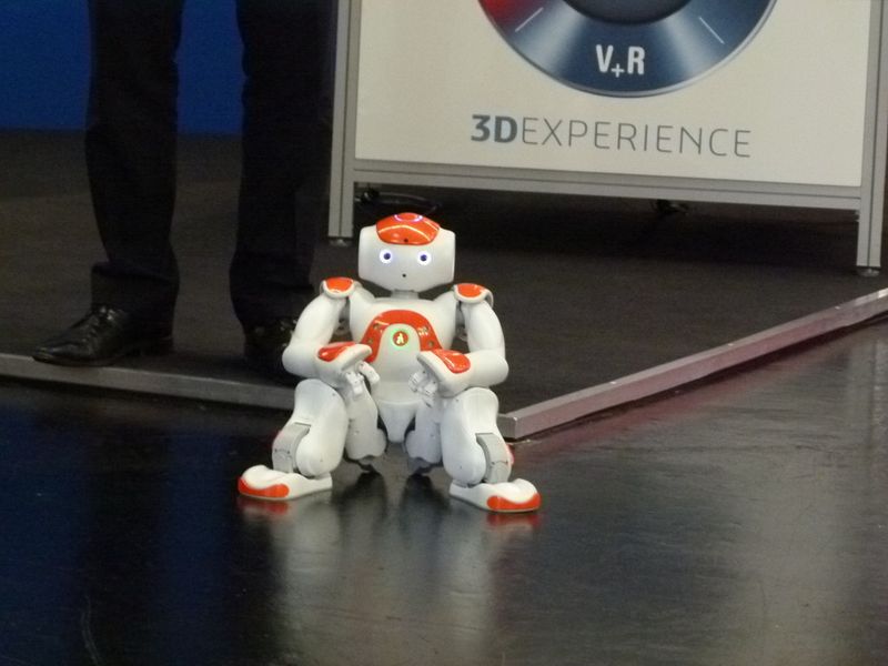 Zum 25. Messe-Jubiläum strömten 56.787 Besucher durch die 14 Hallen, in denen insgesamt 1.602 Aussteller ihre Produkte und Lösungen der Automatisierungsbranche präsentierten. Im Kongresszentrum der SPS IPC Drives fanden zudem verschiedene Veranstaltungen statt. Dieses Angebot nahmen 253 Teilnehmer wahr.  (Bild: VBM)