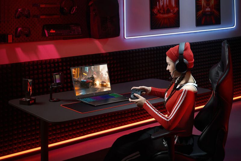 Beim Acer Nitro V 16 AI lässt Acer den Gamern die Wahl zwischen einer AMD-Plattform mit Ryzen-AI-400-CPU und einer Intel-Variante mit Core Ultra 300. Die Grafikkarte stammt in beiden Varianten von Nvidia. (Bild: Acer)