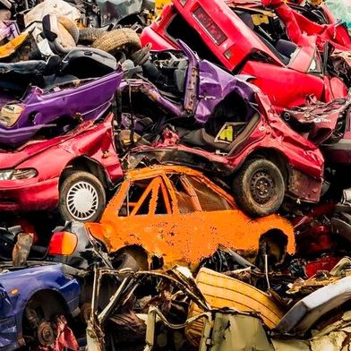 Dieses Schicksal für Altautos will Volkswagen für seine Marken zumindest deutlich weniger wahrscheinlich machen. Denn die Wolfsburger wollen in Zwickau die Wiederaufbreitung und das Recycling von alten Fahrzeugen voranbringen. (Bild: Krempelopa)