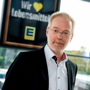 Thomas Kerkenhoff, Projektleiter Lager Oberhausen bei Edeka-Rhein-Ruhr: „Wenn ich in die Logistik investiere, muss das System mein Geschäftsmodell noch in 25 Jahren abbilden können und sich parallel dazu aber auch an neue Rahmenbedingungen und Geschäftsprozesse anpassen lassen.“(Bild:  Edeka)
