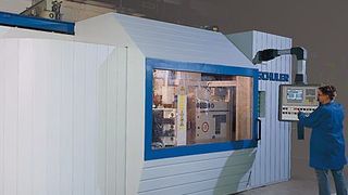 Bild 1: Mit dem Form-Master erweitert Schuler sein Produktspektrum im Bereich der Horizontalumformung. (Archiv: Vogel Business Media)