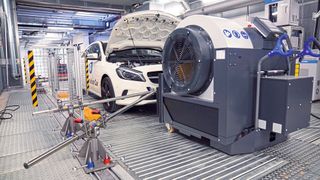 Im neuen MAZ gibt es sechs Prüfstände von Horiba und AIP (Maha), fünf davon mit vier angetriebenen Rollen.  (Bild: TÜV Süd)